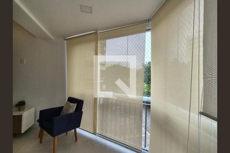 Sala de apartamento à venda com 2 quartos, 68m² em Barra da Tijuca, Rio de Janeiro