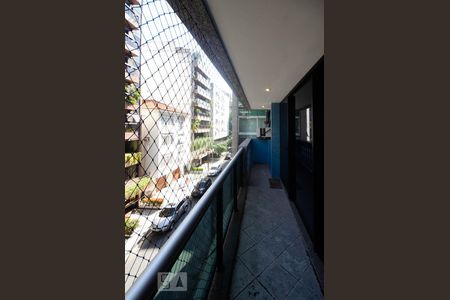 Apartamento à venda com 145m², 3 quartos e 3 vagas Apartamento à venda com 145m², 3 quartos e 3 vagasVaranda