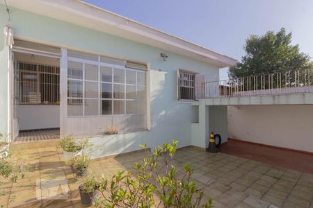 Fachada de casa à venda com 3 quartos, 340m² em Vila Brasilina, São Paulo