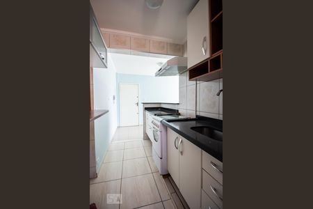 Cozinha de apartamento para alugar com 1 quarto, 50m² em Pinheiros, São Paulo