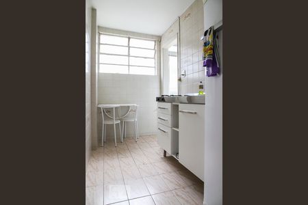 Cozinha de apartamento à venda com 1 quarto, 38m² em Jardim Paulista, São Paulo