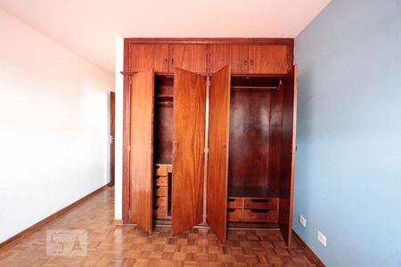 Quarto 2 de casa à venda com 4 quartos, 190m² em Butantã, São Paulo