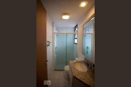 banheiro suíte 1 de apartamento à venda com 4 quartos, 270m² em Charitas, Niterói