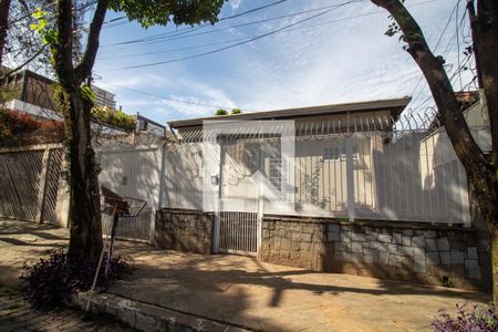 Fachada de casa para alugar com 4 quartos, 500m² em Vila Cordeiro, São Paulo