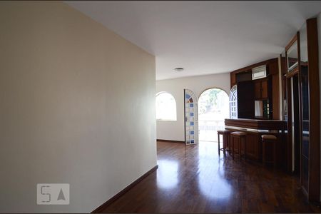 Sala de apartamento para alugar com 3 quartos, 120m² em Coração de Jesus, Belo Horizonte