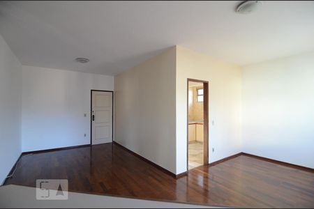 Sala de apartamento para alugar com 3 quartos, 120m² em Coração de Jesus, Belo Horizonte