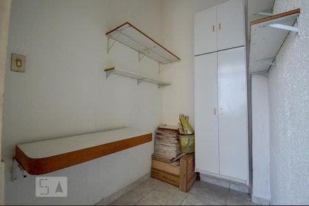 Quarto Serviço de apartamento para alugar com 2 quartos, 70m² em Bela Vista, São Paulo