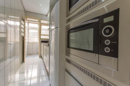 Cozinha de apartamento para alugar com 1 quarto, 45m² em Rio Branco, Porto Alegre