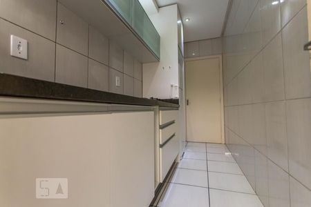 Cozinha de apartamento para alugar com 1 quarto, 45m² em Rio Branco, Porto Alegre