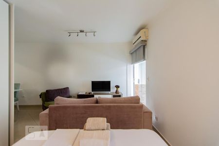 sala de estar de kitnet/studio para alugar com 1 quarto, 40m² em Centro, São Paulo