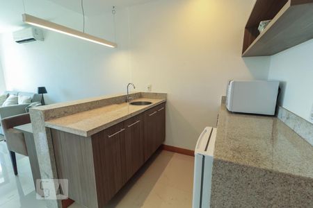 Cozinha de apartamento para alugar com 1 quarto, 34m² em Jacarepaguá, Rio de Janeiro