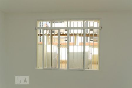 Janela do quarto de kitnet/studio para alugar com 1 quarto, 30m² em Saúde, São Paulo