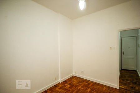 Sala de kitnet/studio para alugar com 1 quarto, 30m² em Copacabana, Rio de Janeiro