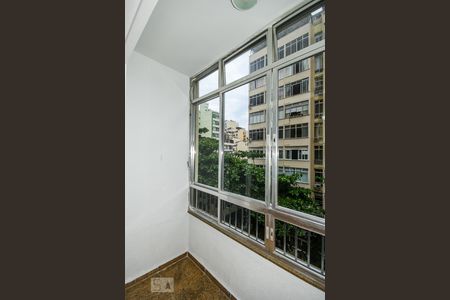 Sala de kitnet/studio para alugar com 1 quarto, 30m² em Copacabana, Rio de Janeiro