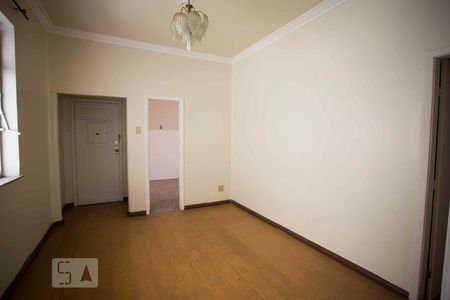 sala de apartamento para alugar com 3 quartos, 90m² em Icaraí, Niterói