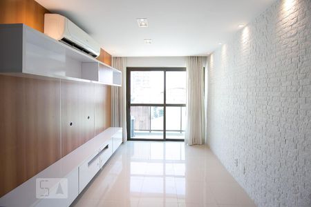 Sala de apartamento à venda com 3 quartos, 95m² em Tijuca, Rio de Janeiro