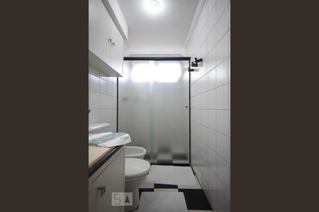 Detalhe do banheiro de apartamento para alugar com 3 quartos, 117m² em Vila Andrade, São Paulo