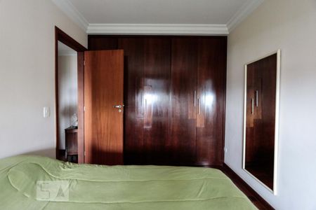 Quarto de apartamento à venda com 4 quartos, 180m² em Paraisópolis, São Paulo