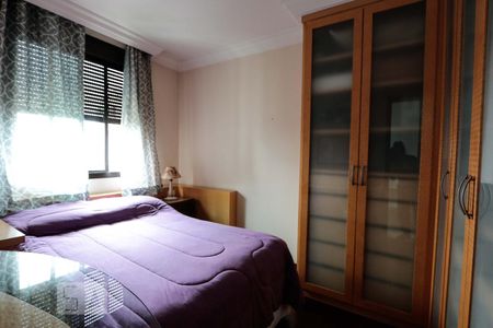 Apartamento à venda com 180m², 4 quartos e 4 vagas Apartamento à venda com 180m², 4 quartos e 4 vagasSuite