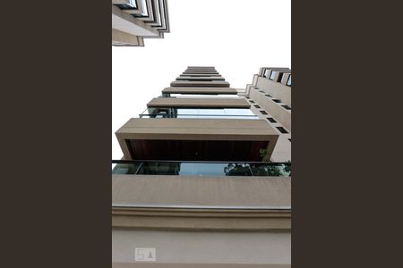 Apartamento à venda com 180m², 4 quartos e 4 vagas Apartamento à venda com 180m², 4 quartos e 4 vagasFachada