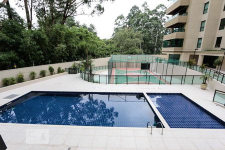 Apartamento à venda com 180m², 4 quartos e 4 vagas Apartamento à venda com 180m², 4 quartos e 4 vagasPiscina e quadra