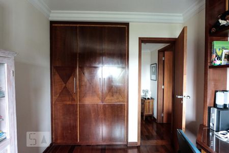 Apartamento à venda com 180m², 4 quartos e 4 vagas Apartamento à venda com 180m², 4 quartos e 4 vagasQuarto 2