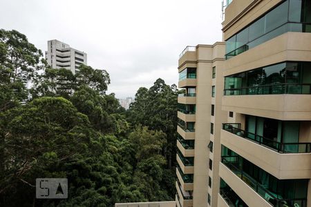 Vista de apartamento à venda com 4 quartos, 180m² em Paraisópolis, São Paulo
