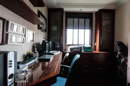 Apartamento à venda com 180m², 4 quartos e 4 vagas Apartamento à venda com 180m², 4 quartos e 4 vagasQuarto 2