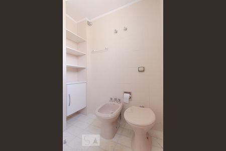 Banheiro de apartamento para alugar com 3 quartos, 113m² em Vila Clementino, São Paulo