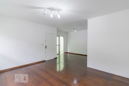 Sala de casa para alugar com 5 quartos, 192m² em Vila Alpina, Santo André