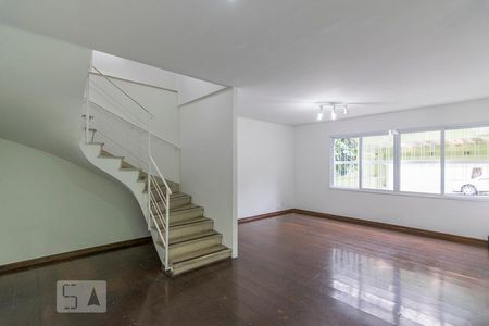 Sala de casa para alugar com 5 quartos, 192m² em Vila Alpina, Santo André