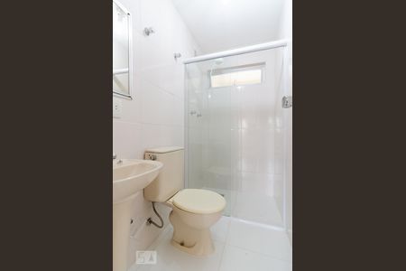 Banheiro de apartamento à venda com 2 quartos, 81m² em Cambuí, Campinas