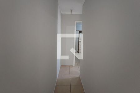 Corredor Quartos de apartamento para alugar com 2 quartos, 50m² em Vila Campos Sales, Campinas