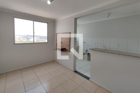 Sala de apartamento para alugar com 2 quartos, 50m² em Vila Campos Sales, Campinas