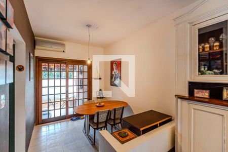 Sala de casa de condomínio para alugar com 2 quartos, 82m² em Cavalhada, Porto Alegre