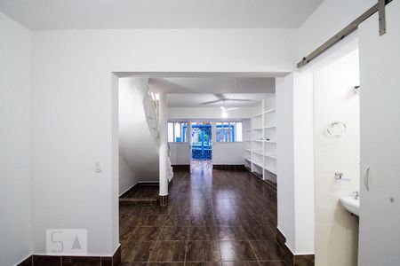 Sala de casa à venda com 2 quartos, 160m² em Vila Mariana, São Paulo