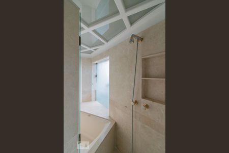 Banheiro de apartamento para alugar com 4 quartos, 300m² em Jardim São Caetano, São Caetano do Sul