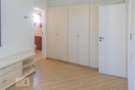 Suíte de apartamento para alugar com 3 quartos, 110m² em Indianópolis, São Paulo
