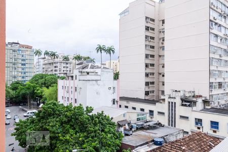 Vista - Sala de apartamento para alugar com 2 quartos, 70m² em Laranjeiras, Rio de Janeiro