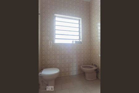 Banheiro de casa à venda com 3 quartos, 160m² em Centro, Campinas