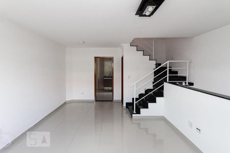 sala de casa para alugar com 3 quartos, 168m² em Vila Nova Manchester, São Paulo