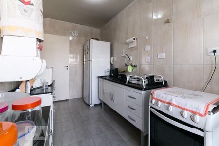 Cozinha de apartamento para alugar com 2 quartos, 63m² em Jardim Aeroporto, São Paulo