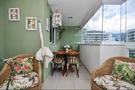 Varanda de apartamento à venda com 3 quartos, 84m² em Jacarepaguá, Rio de Janeiro