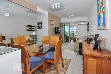 Sala de apartamento à venda com 3 quartos, 84m² em Jacarepaguá, Rio de Janeiro