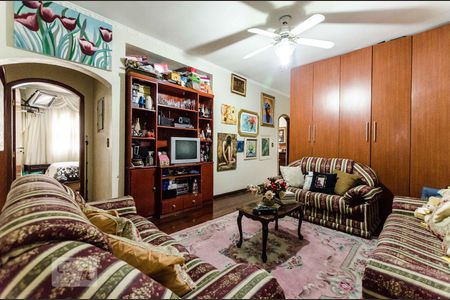 Sala intima de casa à venda com 6 quartos, 410m² em Cidade São Francisco, São Paulo