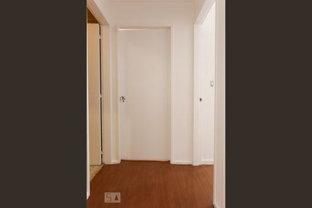 Corredor de apartamento para alugar com 3 quartos, 110m² em Jardim Paulista, São Paulo