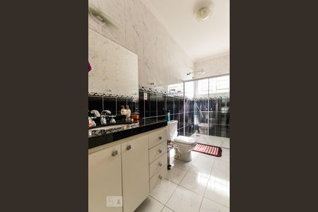 Banheiro de casa à venda com 3 quartos, 271m² em Parque da Figueira, Campinas