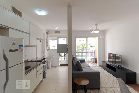 Salas e Cozinha de apartamento para alugar com 1 quarto, 48m² em Cambuí, Campinas