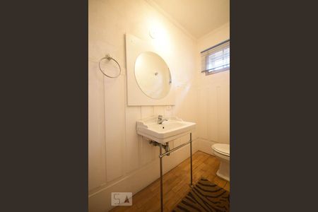 Lavabo de kitnet/studio para alugar com 1 quarto, 38m² em Real Parque, São Paulo