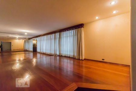 Sala  de casa à venda com 5 quartos, 520m² em Cidade Maia, Guarulhos